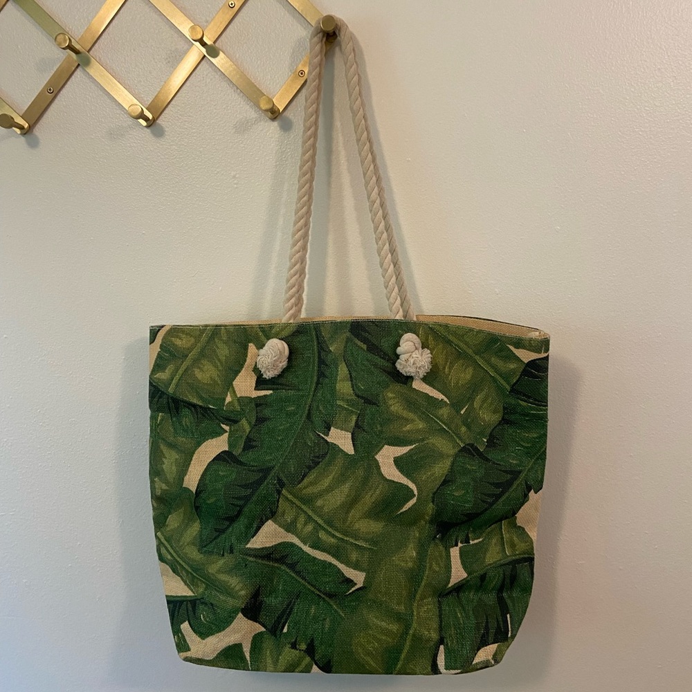 Canvas beach tote